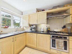 KITCHEN- click for photo gallery